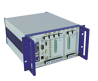 E-712 Digital Piezo Controller